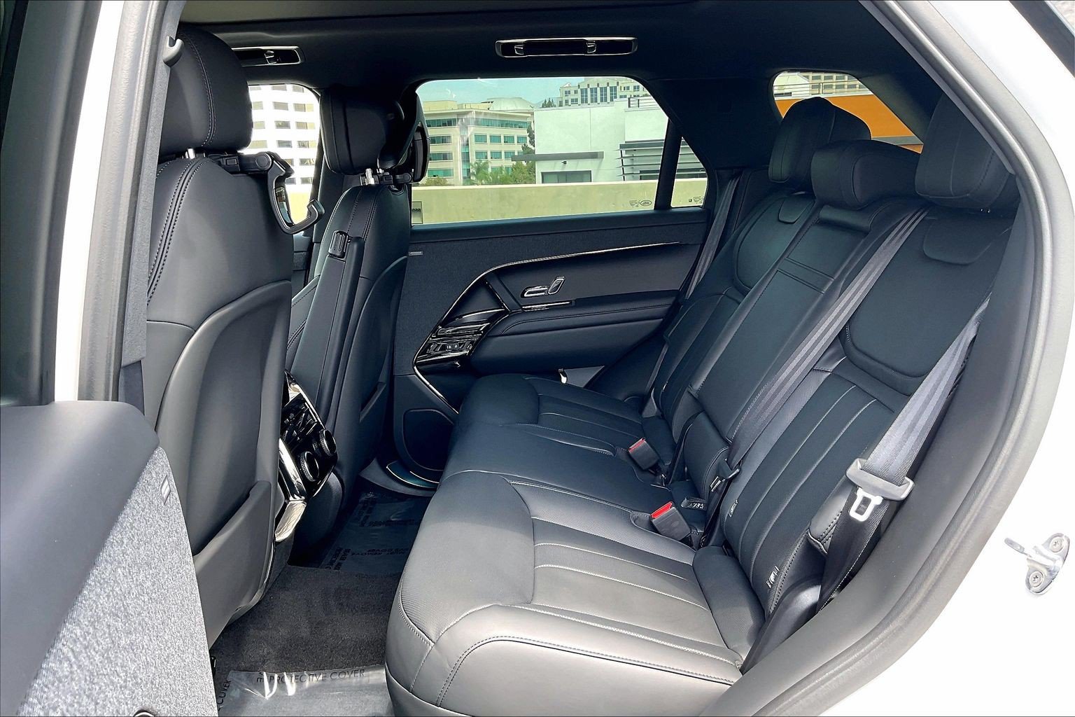 New 2026 Land Rover Range Rover Sport Dynamic SE AWD/4WD image 16