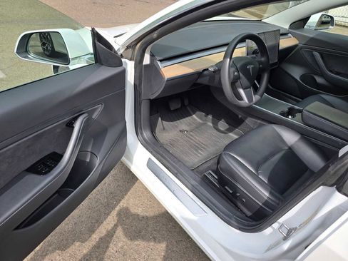 Used 2020 Tesla Model 3 Long Range image 19
