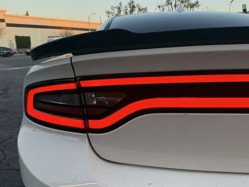 Used 2016 Dodge Charger R/T Scat Pack w/ Technology Group image 17