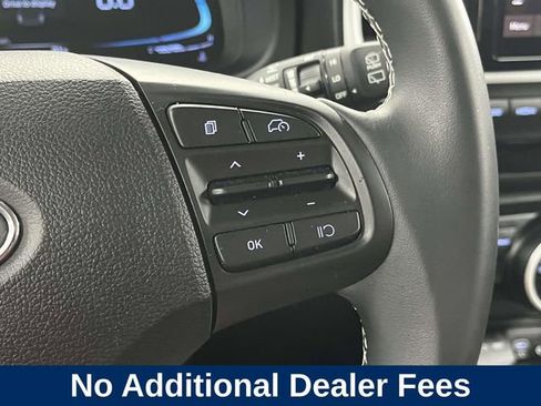 Certified 2023 Hyundai Venue Limited w/ Cargo Package FWD image 28