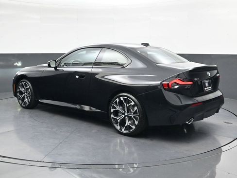 Used 2025 BMW 230i xDrive Coupe w/ Premium Package image 6