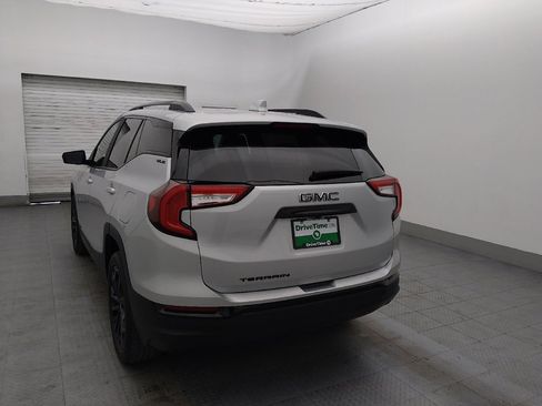 Used 2022 GMC Terrain SLE w/ Elevation Edition image 5