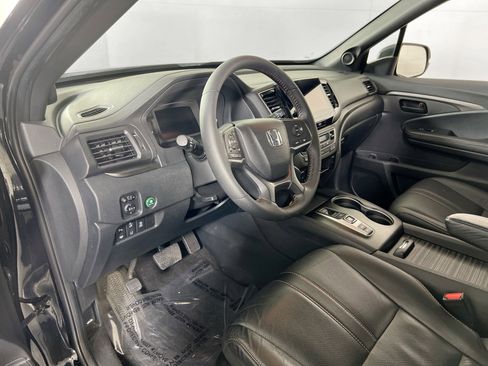 Used 2022 Honda Passport TrailSport image 9