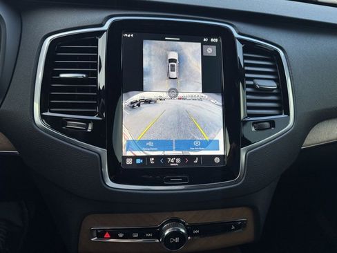 Used 2025 Volvo XC90 B6 Plus w/ Protection Package Premier image 8