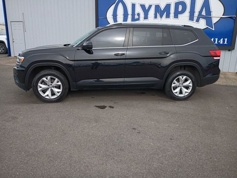 Used 2018 Volkswagen Atlas SE image 2