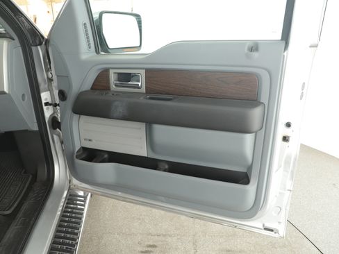 Used 2014 Ford F150 Lariat w/ Equipment Group 502A Luxury image 18