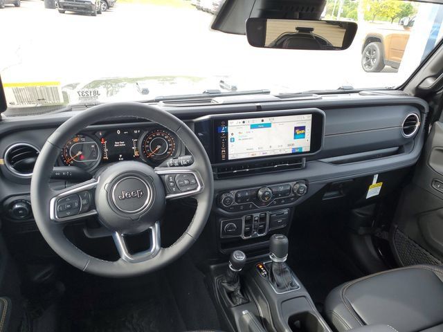 New 2026 Jeep Wrangler Unlimited Sahara AWD/4WD image 14