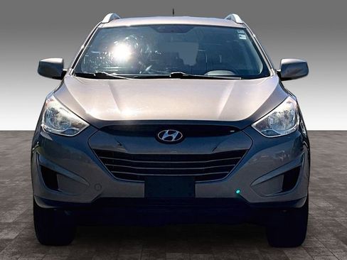 Used 2011 Hyundai Tucson GLS w/ Navigation Pkg 2 FWD image 26