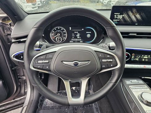 Used 2025 Genesis GV70 3.5T Sport w/ Sport Advanced Package AWD/4WD image 11