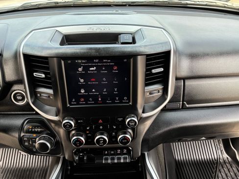 Used 2021 RAM 1500 Lone Star AWD/4WD image 18