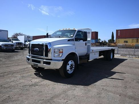 New 2025 Ford F650 2WD Regular Cab Super Duty image 9