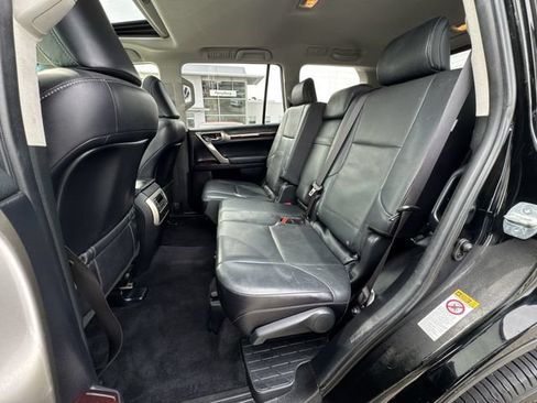 Used 2017 Lexus GX 460 Premium w/ Premium Package AWD/4WD image 26