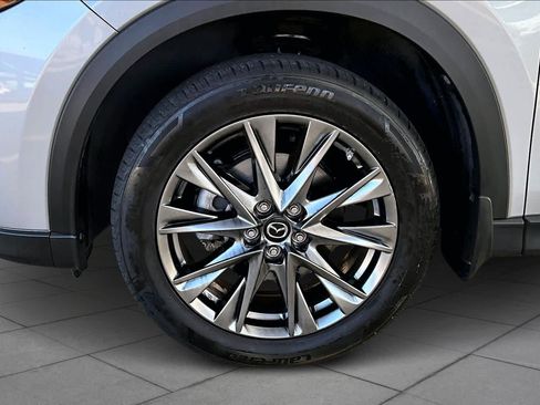 Used 2020 MAZDA CX-5 Signature image 11