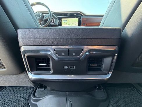 Used 2026 GMC Sierra 1500 Denali Ultimate AWD/4WD image 8