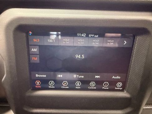 Used 2023 Jeep Gladiator Sport AWD/4WD image 33