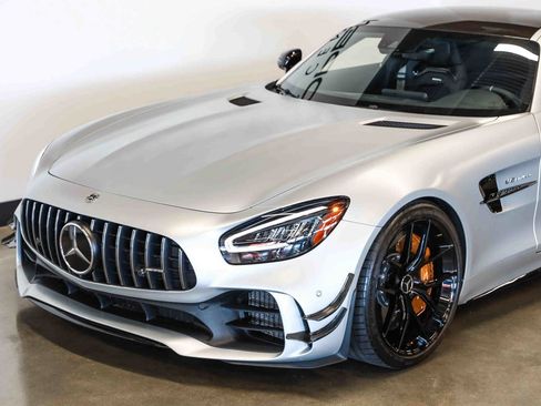 Used 2020 Mercedes-Benz AMG GT R image 27