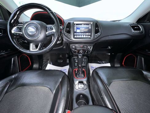 Used 2018 Jeep Compass Trailhawk w/ Cold Weather Group AWD/4WD image 19