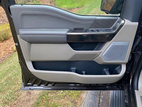 Used 2024 Ford F150 Platinum w/ Equipment Group 703A Plus image 27