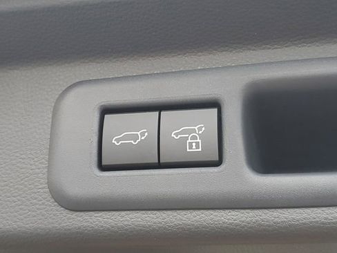 Used 2026 Toyota Sequoia Platinum image 9