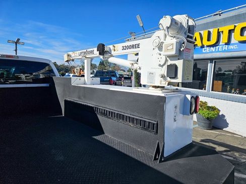 Used 2014 Ford F450 XL w/ Power Equipment Group image 7