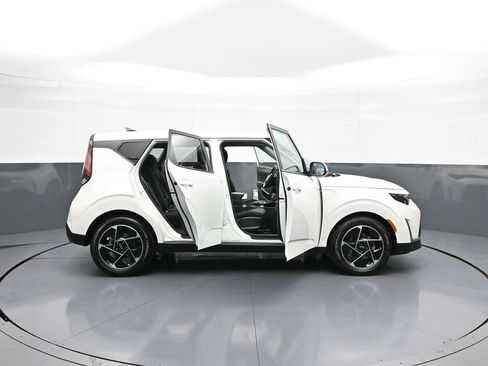 Used 2023 Kia Soul EX FWD image 42