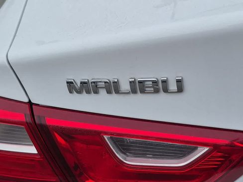 Used 2023 Chevrolet Malibu LT FWD image 13