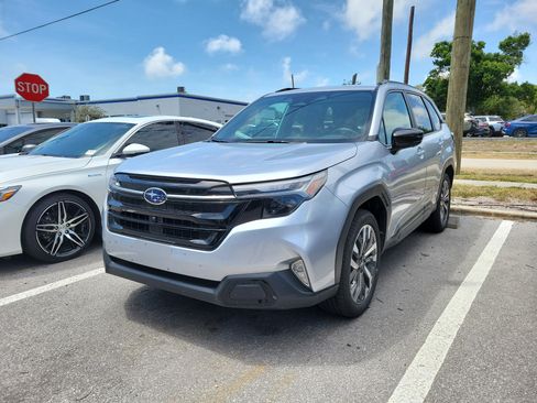 Used 2026 Subaru Forester Touring AWD/4WD image 3