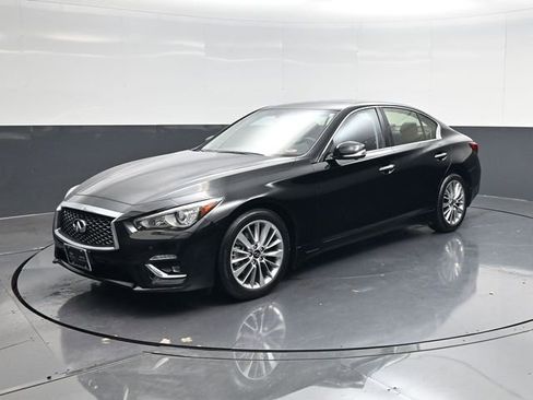 Used 2023 INFINITI Q50 Luxe w/ Cargo Package image 7