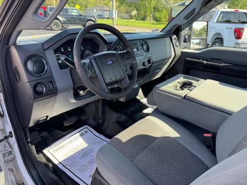 Used 2015 Ford F250 XL w/ Power Equipment Group RWD image 11