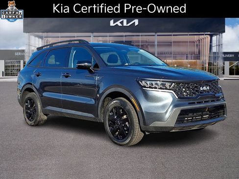 Certified 2022 Kia Sorento S AWD/4WD image 1