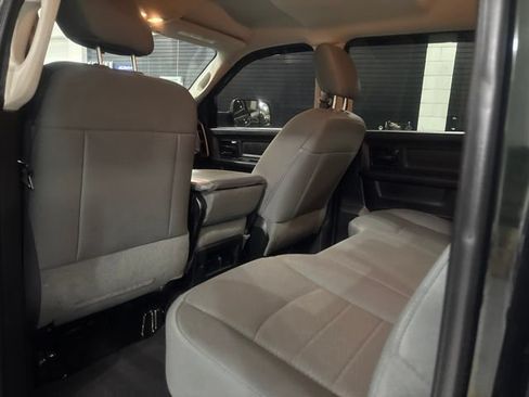Used 2016 RAM 2500 Tradesman w/ Chrome Appearance Group AWD/4WD image 28