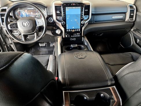 Used 2022 RAM 1500 Laramie w/ Laramie Southwest Edition image 10