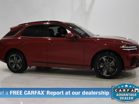 Used 2022 Genesis GV70 3.5T Sport image 3