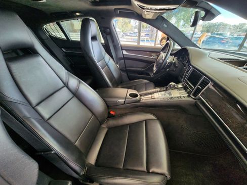 Used 2013 Porsche Panamera GTS image 12