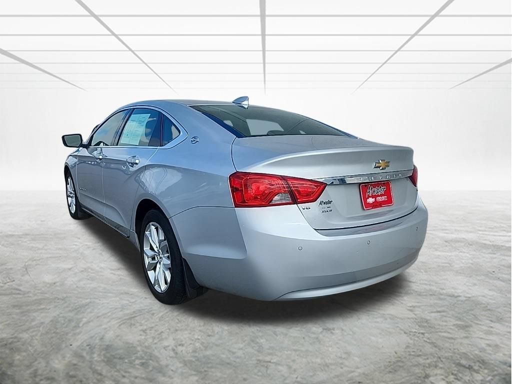 Used 2016 Chevrolet Impala LT w/ Convenience Package FWD image 3
