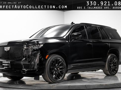 Used 2023 Cadillac Escalade Sport Platinum w/ LPO, ONYX Package image 1