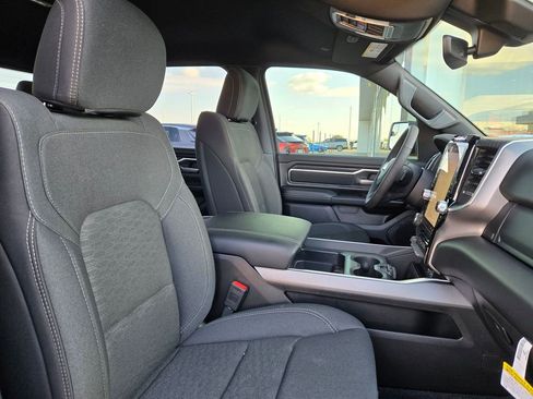 Used 2025 RAM 1500 Lone Star image 28
