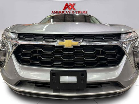 Used 2024 Chevrolet Trax LT w/ Driver Confidence Package FWD image 9