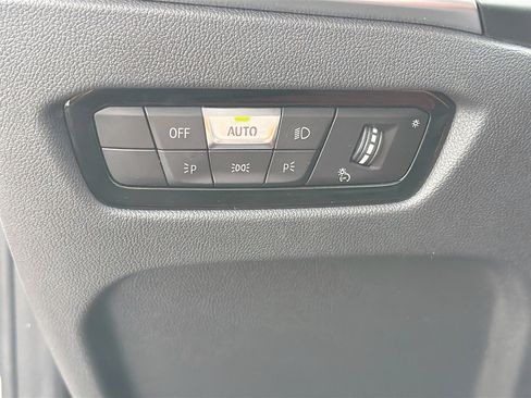 Used 2025 BMW 430i Coupe w/ M Sport Package image 35