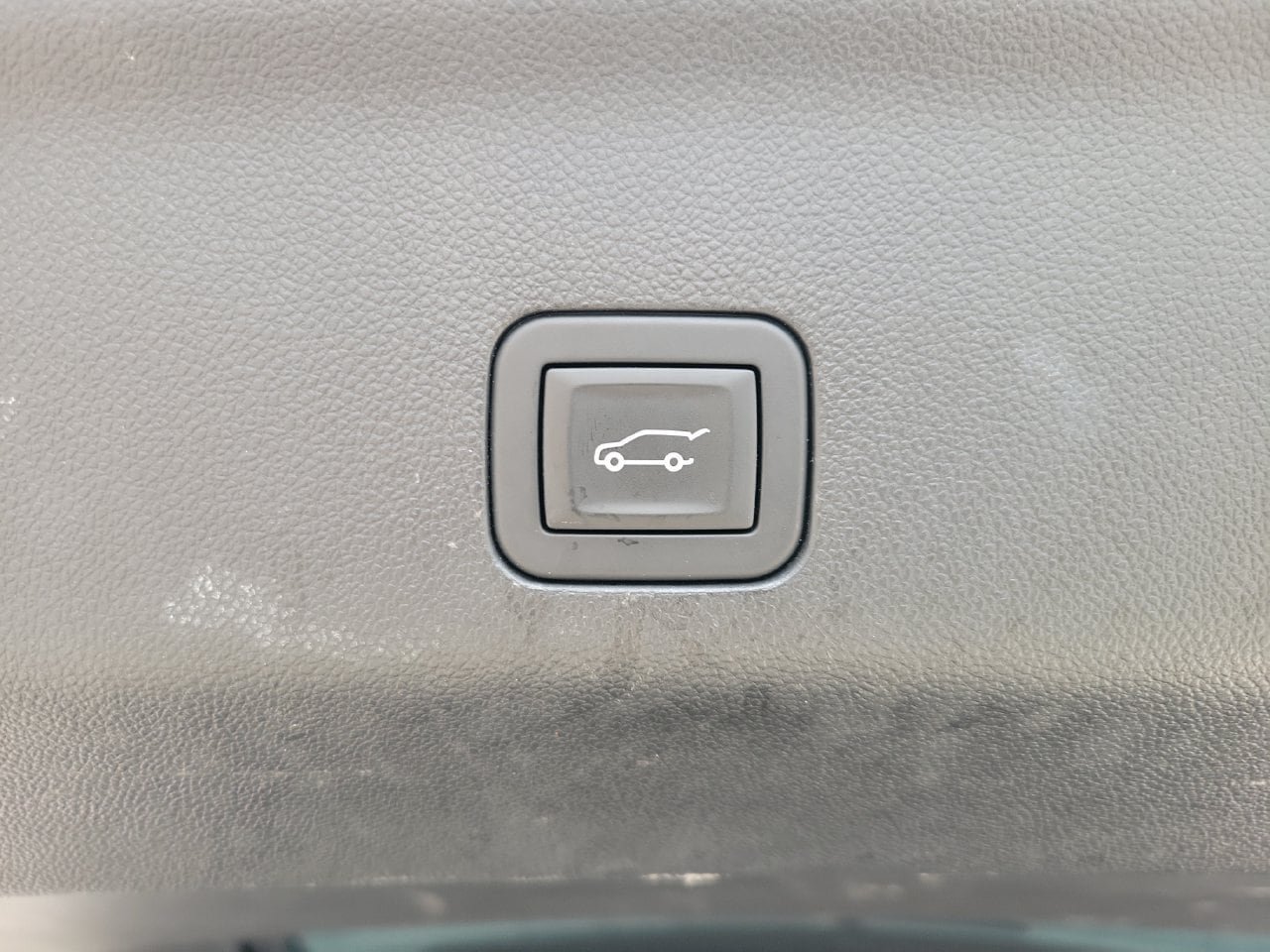 Certified 2025 Chevrolet Tahoe Z71 AWD/4WD image 8