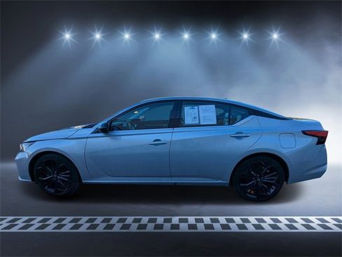 Used 2024 Nissan Altima 2.5 SR image 6