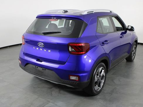 Certified 2023 Hyundai Venue SEL image 15