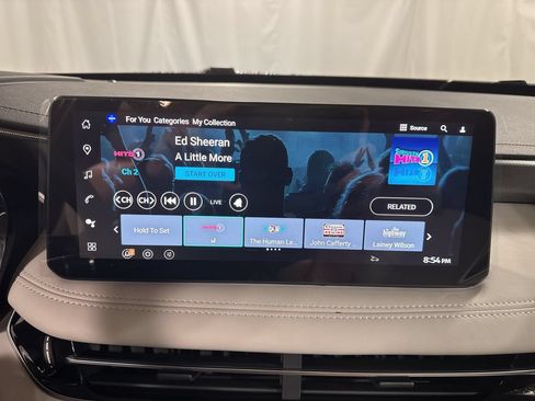Certified 2026 INFINITI QX60 Luxe w/ Family Package AWD/4WD image 22