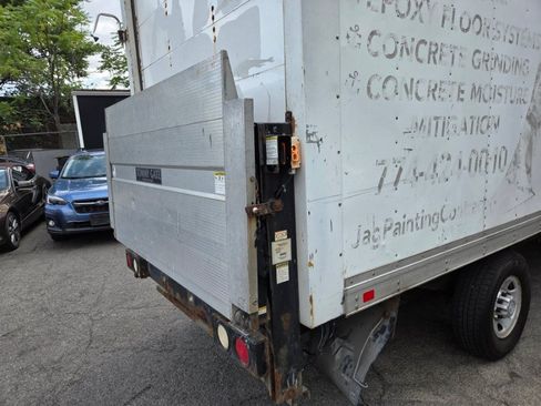 Used 2015 Chevrolet Express 3500 RWD image 7