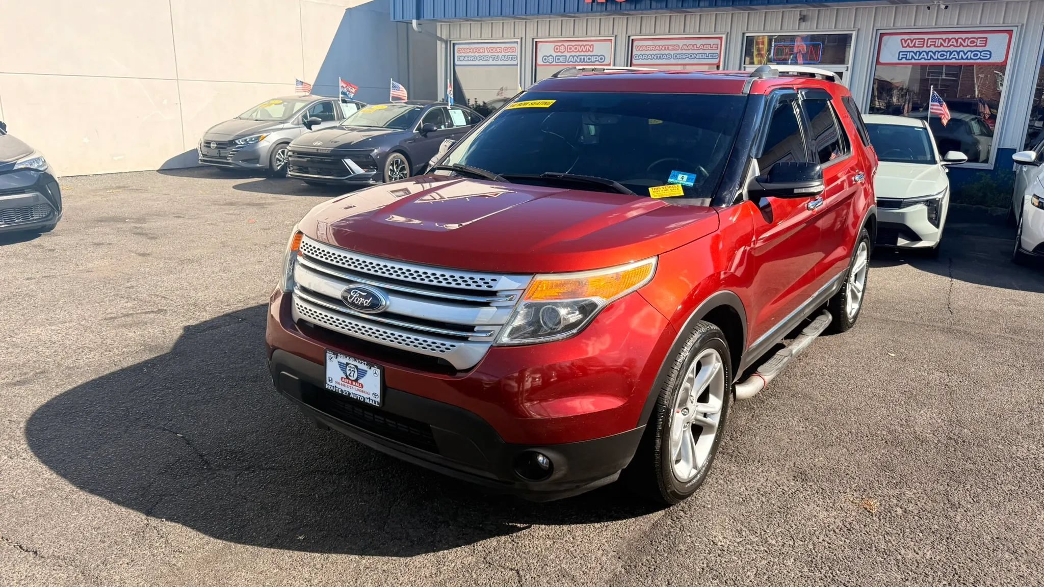Used 2014 Ford Explorer XLT w/ Equipment Group 201A AWD/4WD image 4