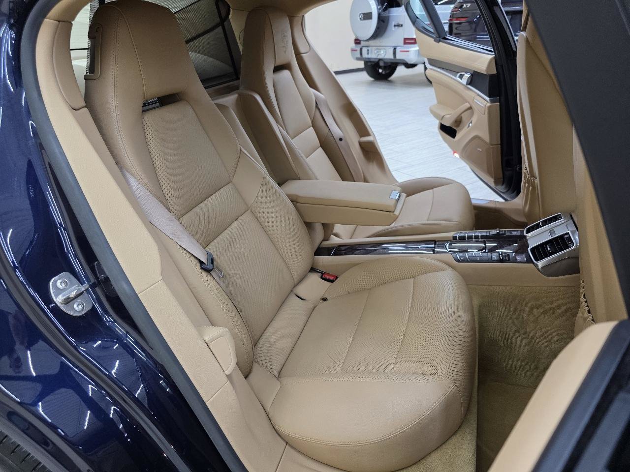 Used 2016 Porsche Panamera 4 Edition AWD/4WD image 22