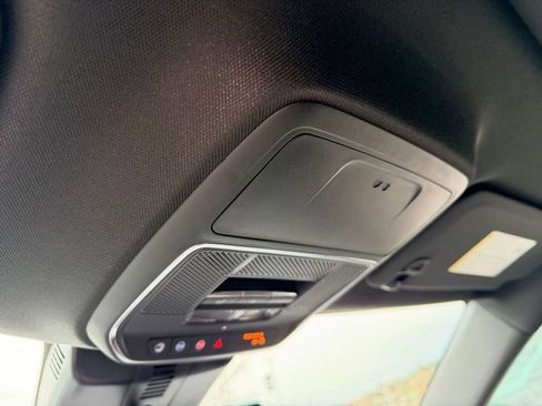 New 2026 Chevrolet Traverse RS image 14