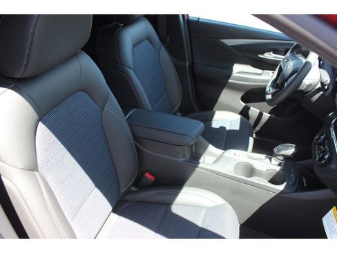 New 2026 Buick Envista Sport Touring FWD image 21