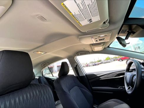 Used 2025 Toyota Camry LE FWD image 14