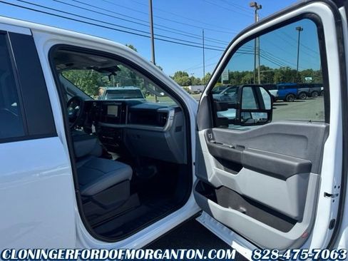 New 2026 Ford F250 XL w/ XL Chrome Package AWD/4WD image 18